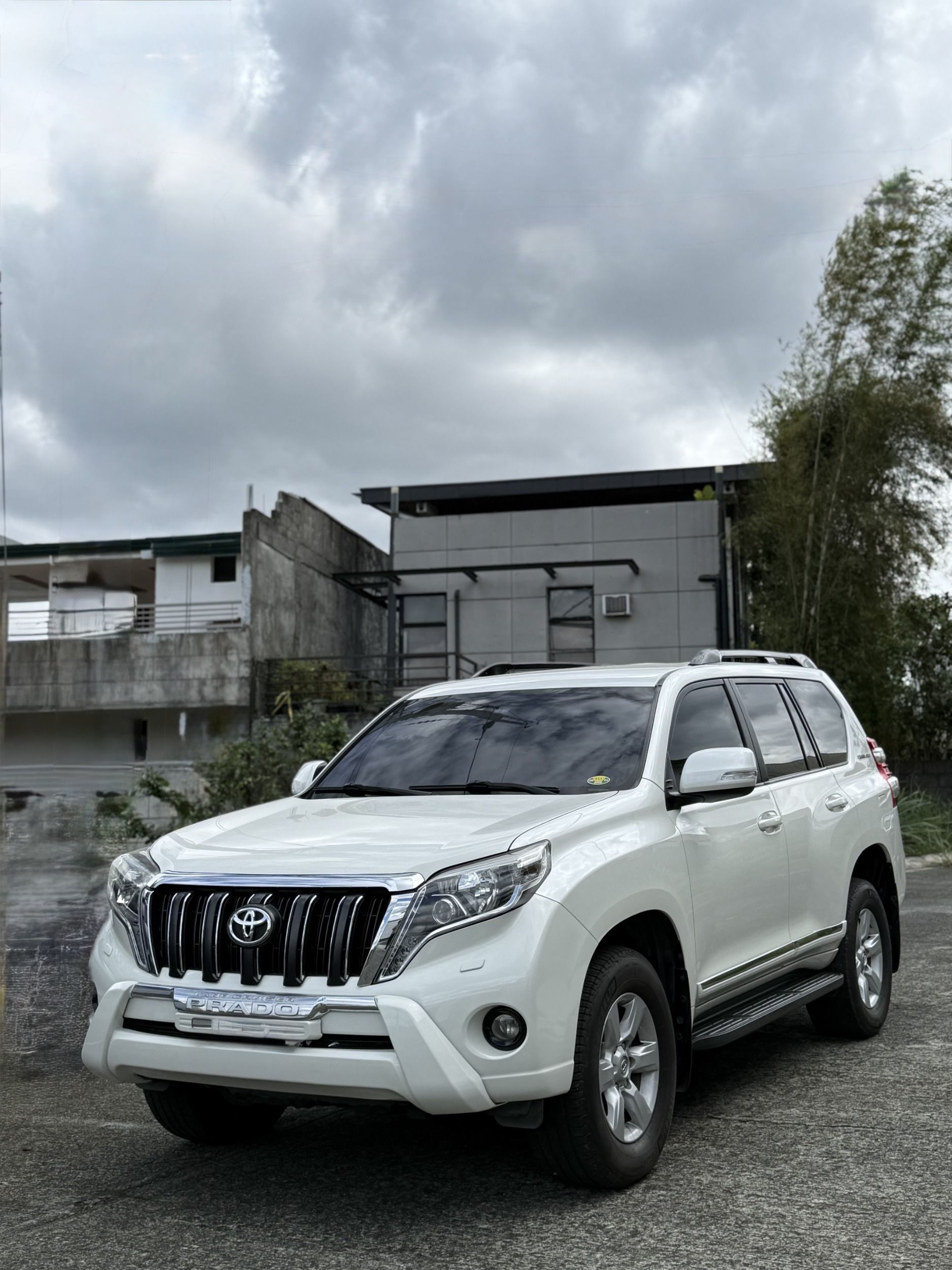 2015 Toyota Land Cruiser Prado (Dubai)